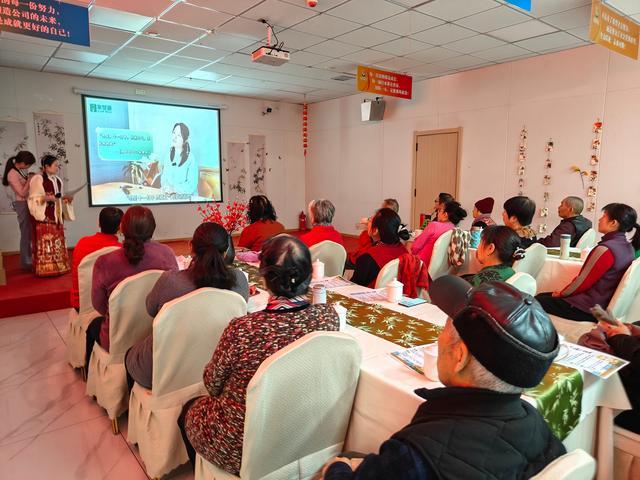 梨香园社区开展冬至健康养生知识宣传活动(图2) 梨香园社区开展冬至健康养生知识宣传活动(图2)