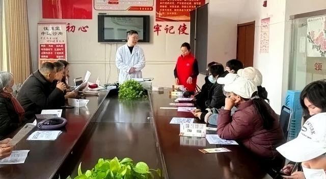 冬日送健康他们心里甜滋滋(图4) 冬日送健康他们心里甜滋滋(图4)